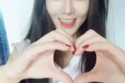 “211毕业当保安”本人已找到新工作曾陷“借母校引流”争议被约谈后遭开除仍视张雪峰为职业榜样