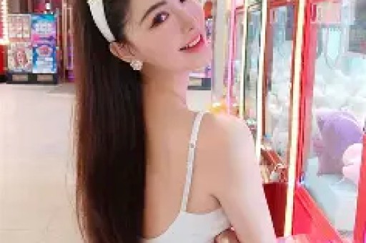百年大福品牌代言人献礼新西兰前总理珍妮希普利女士