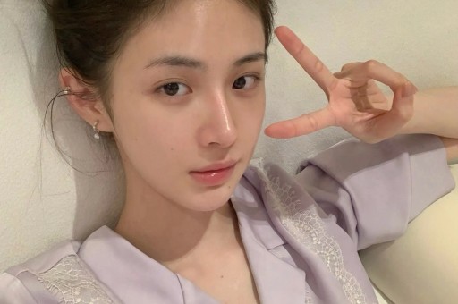 半个娱乐圈公认的渣女张歆艺公开diss她现如今名声烂大街